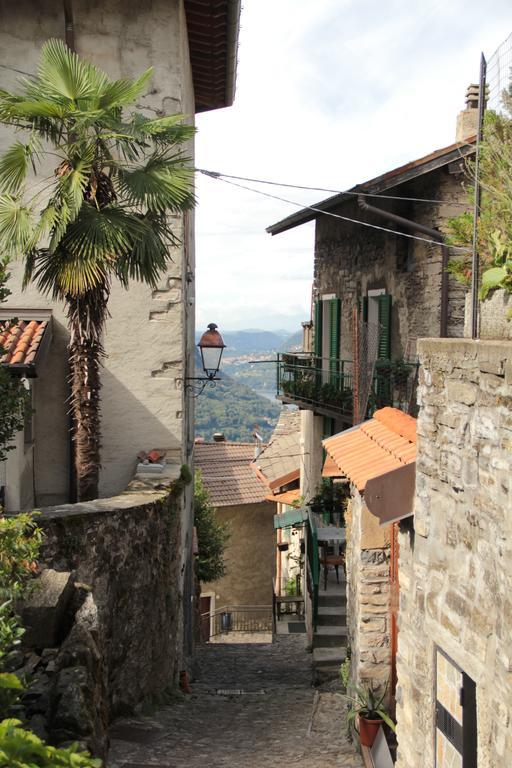 Casa Filomena Bed & Breakfast Faggeto Lario Exterior photo